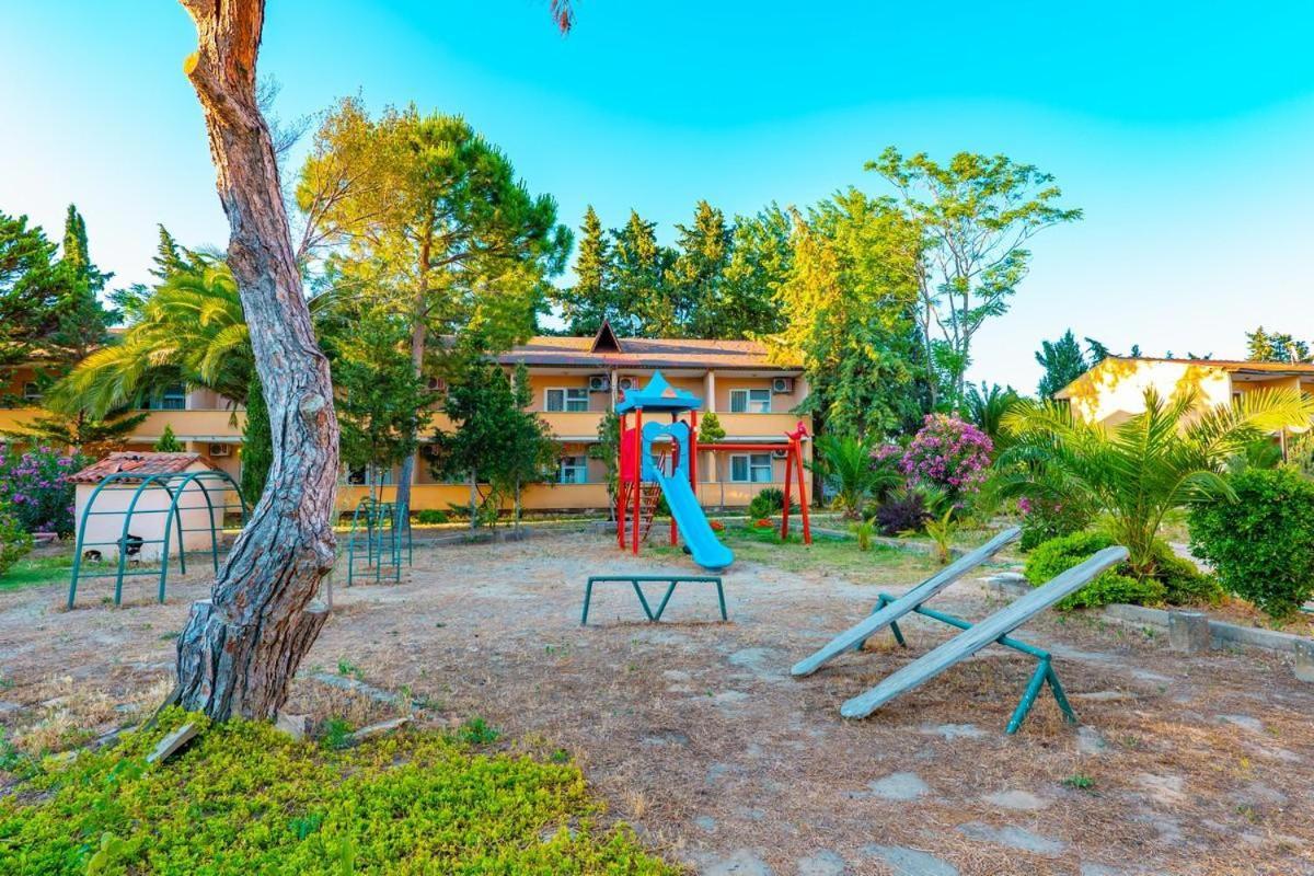 Dream Holiday Resort Burhaniye Bagian luar foto